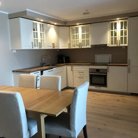 乌斯特达雷利特度假酒店 *