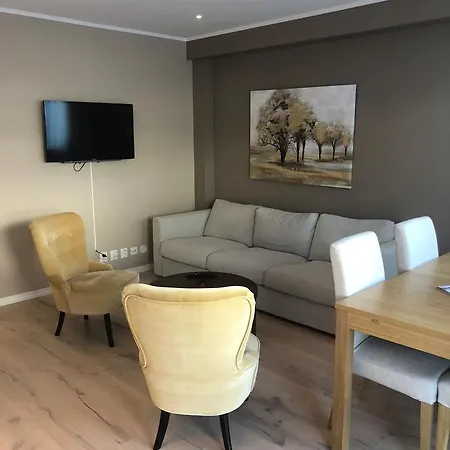 乌斯特达雷利特度假酒店 *